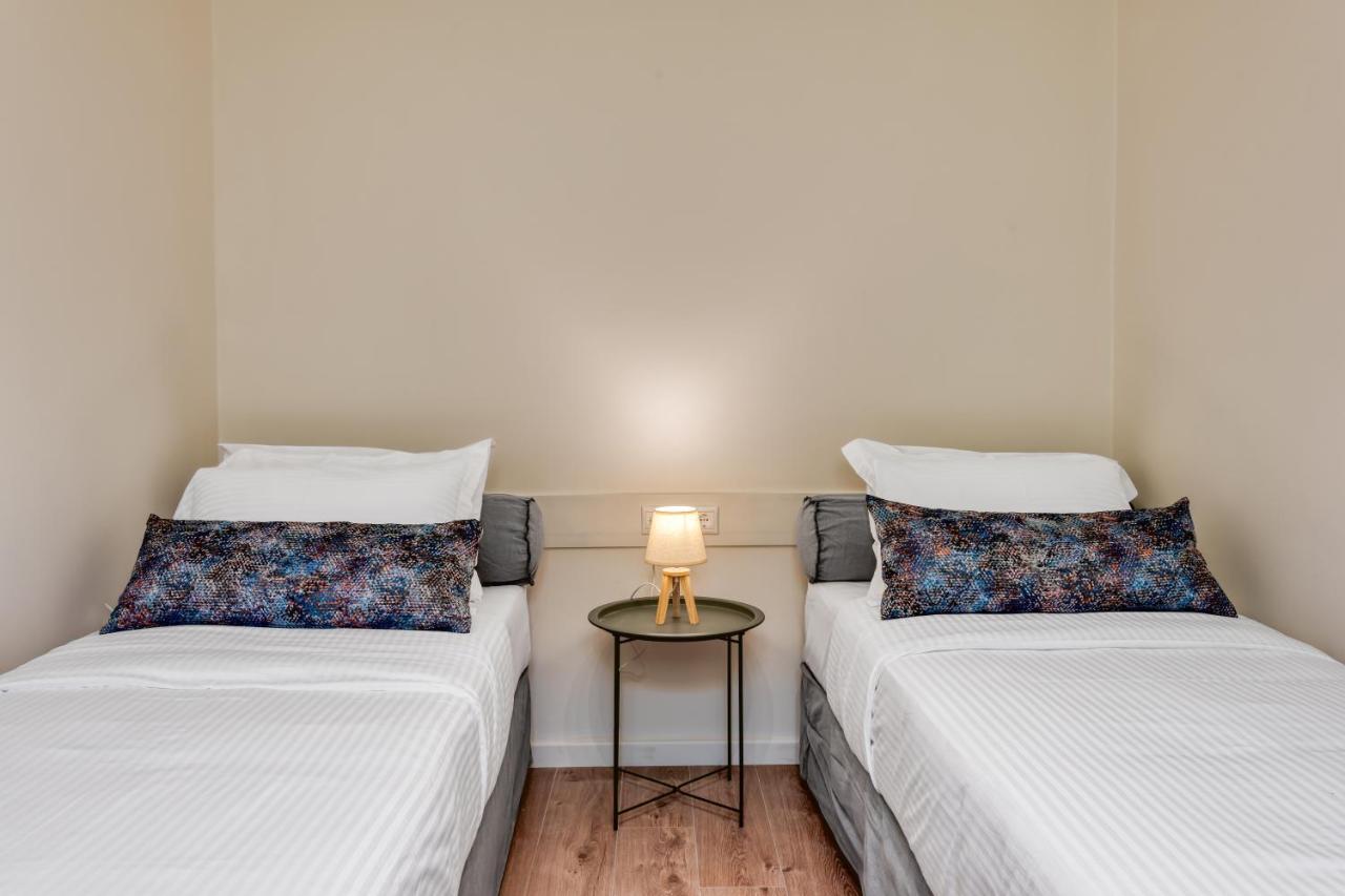 Saronis Suites Saronida Zewnętrze zdjęcie