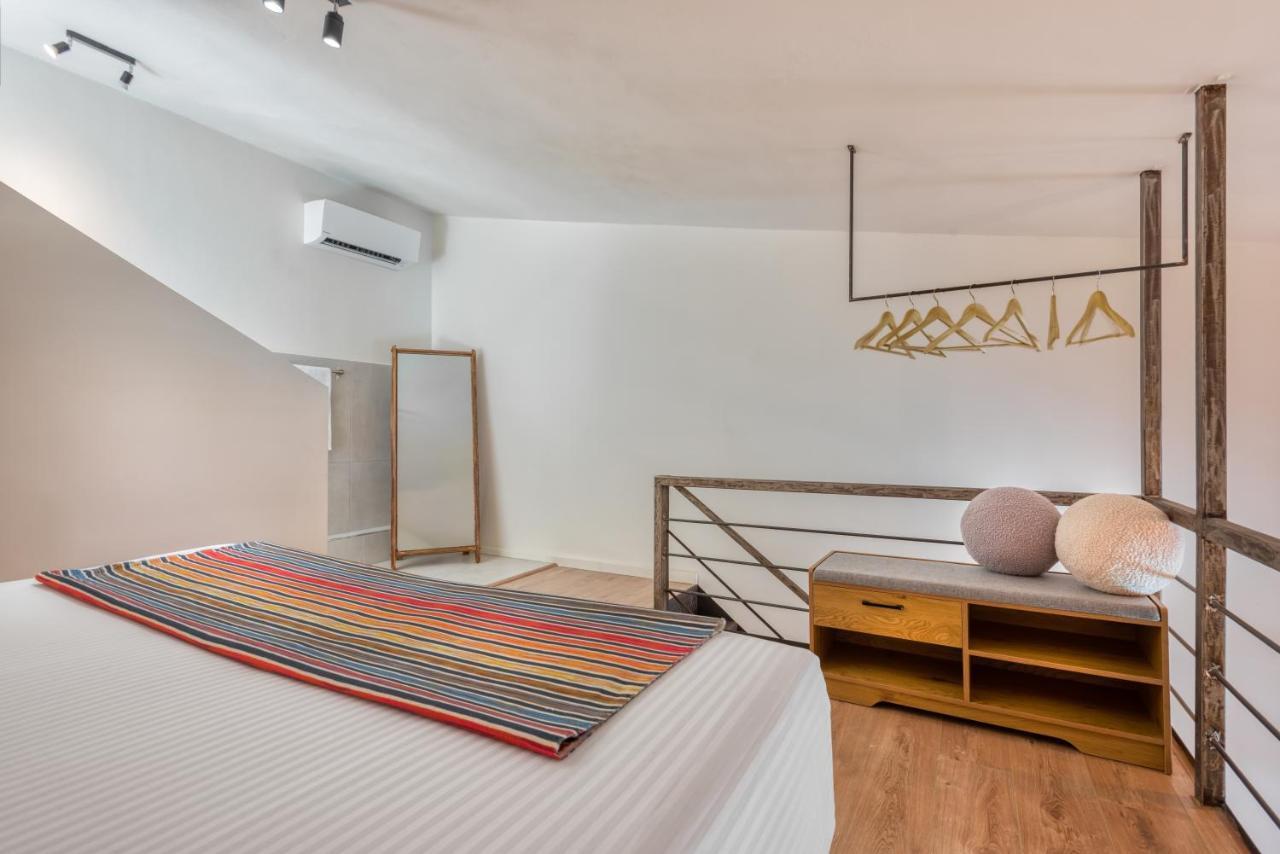 Saronis Suites Saronida Zewnętrze zdjęcie