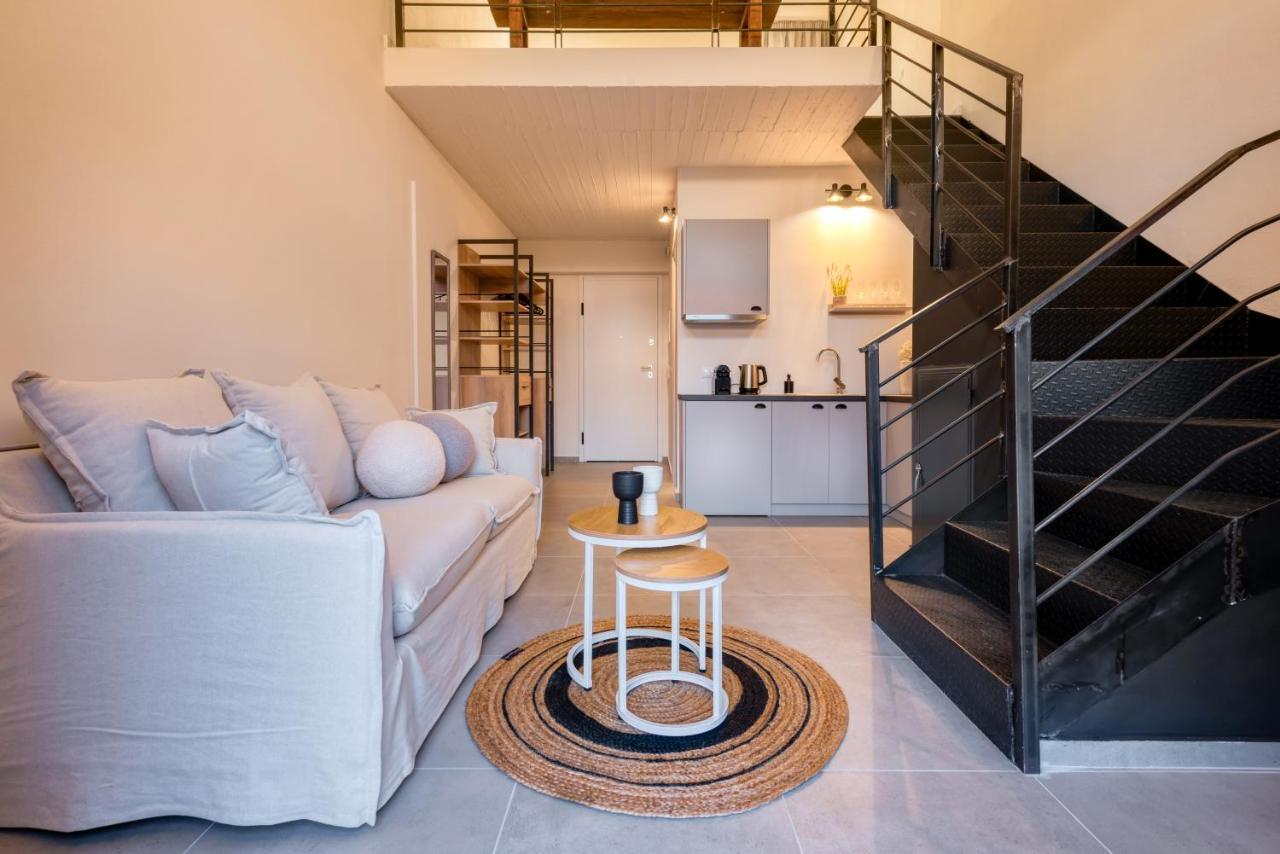 Saronis Suites Saronida Zewnętrze zdjęcie