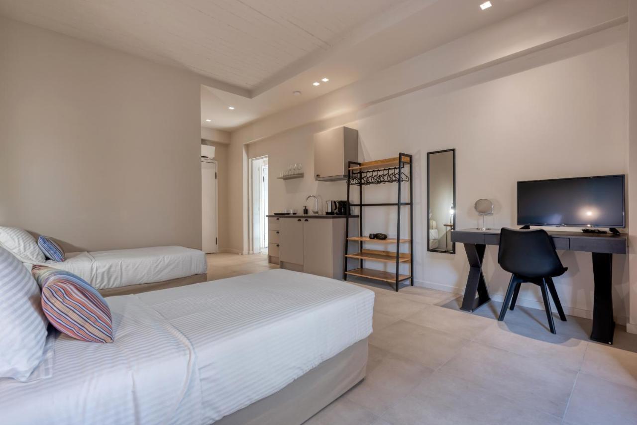 Saronis Suites Saronida Zewnętrze zdjęcie