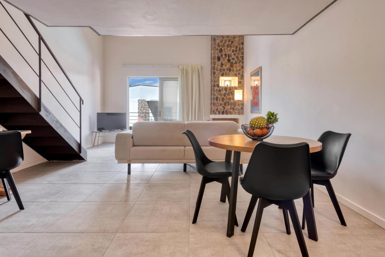 Saronis Suites Saronida Zewnętrze zdjęcie