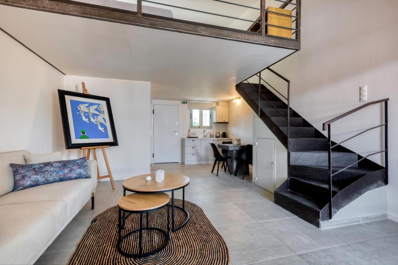 Saronis Suites Saronida Zewnętrze zdjęcie