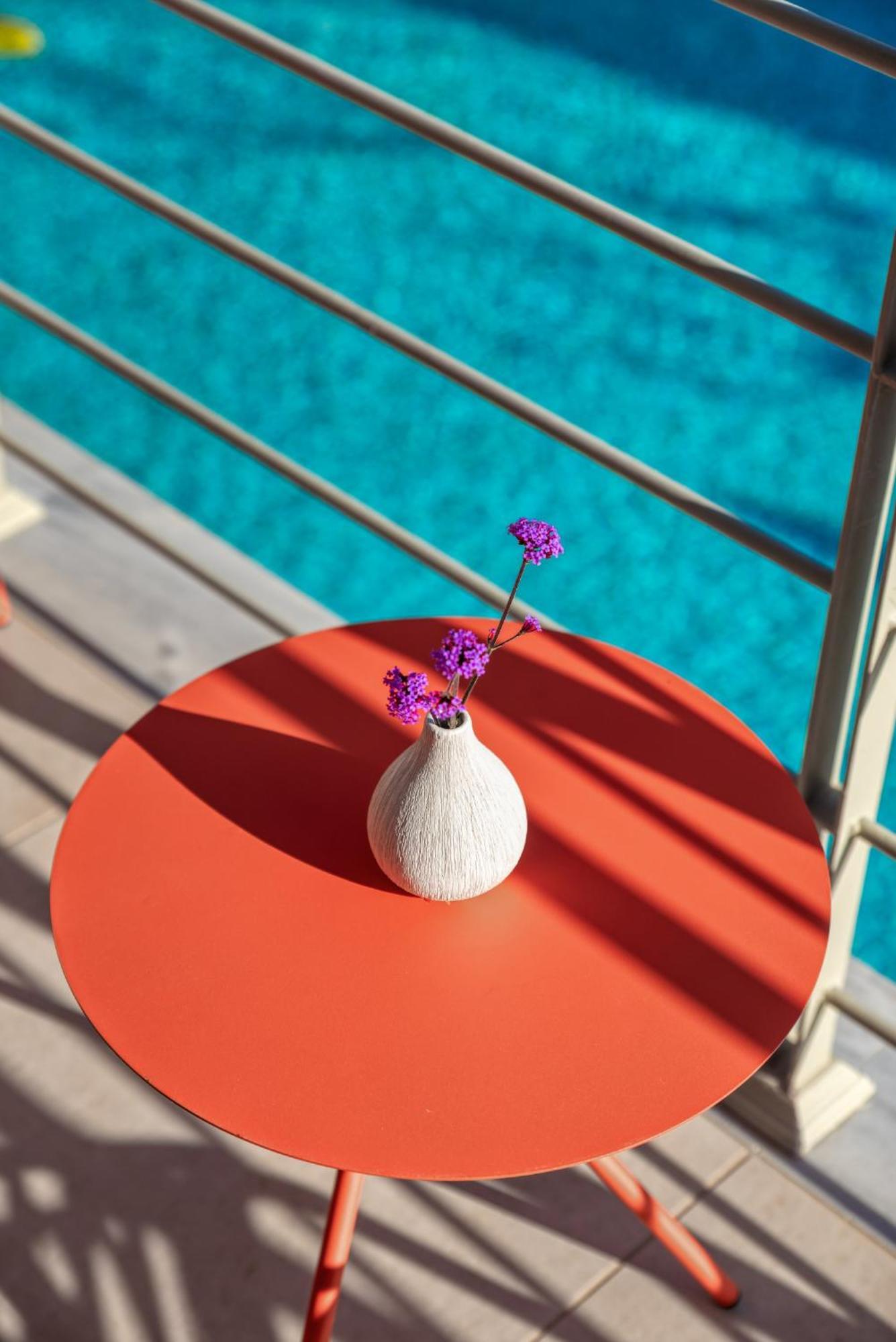 Saronis Suites Saronida Zewnętrze zdjęcie