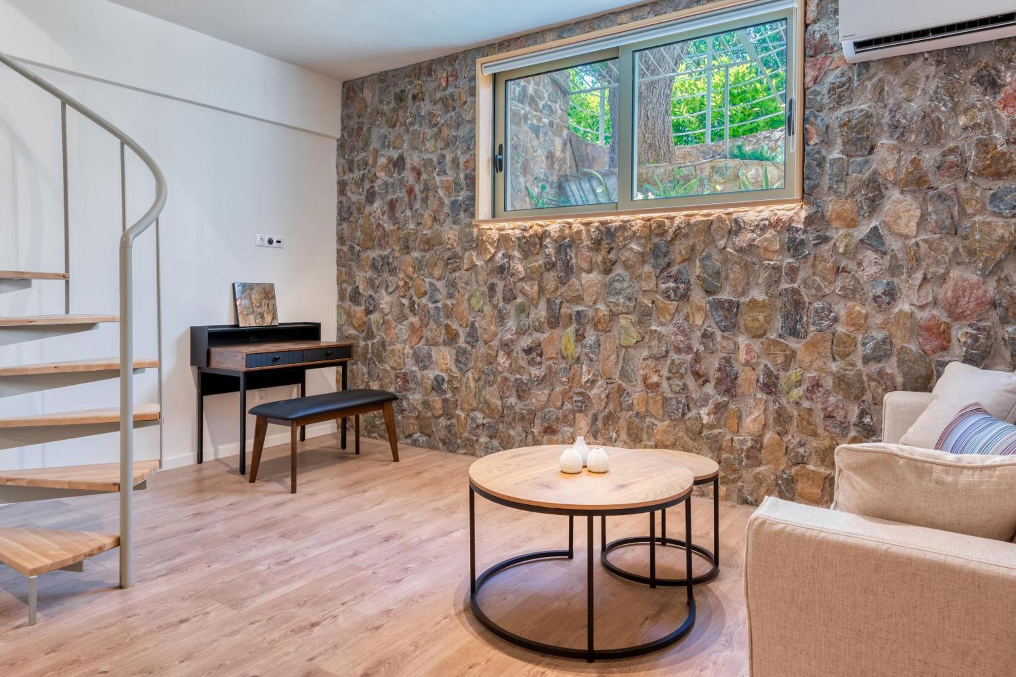 Saronis Suites Saronida Zewnętrze zdjęcie