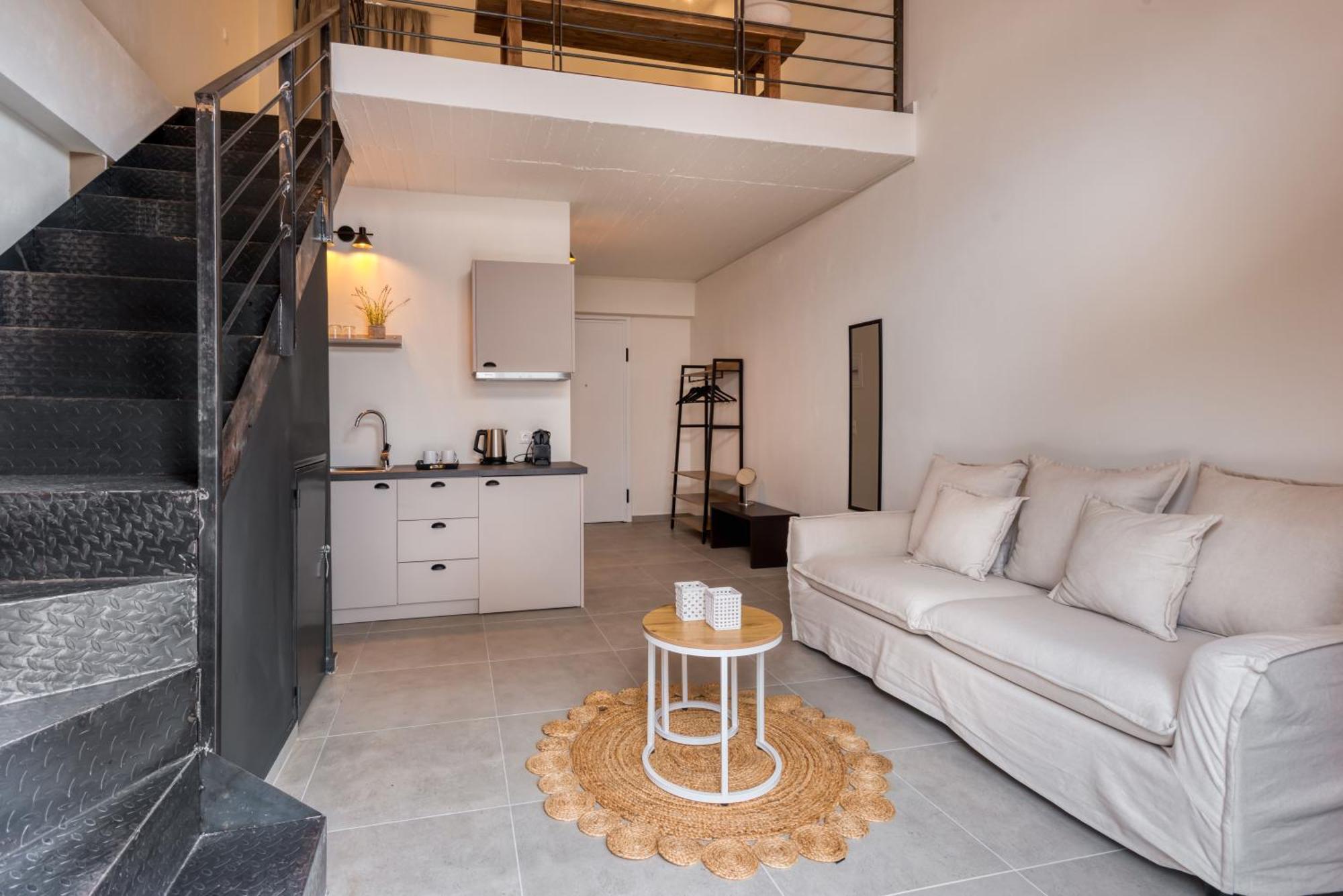 Saronis Suites Saronida Pokój zdjęcie